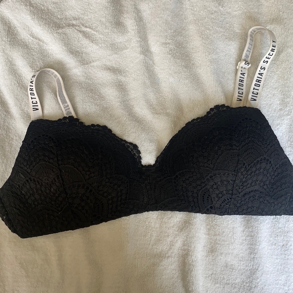 Victoria Secret Black Lace bra 36C
